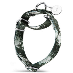 Dazzber martingale collar shown from the front in the Jungle Camo pattern.