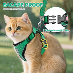 PUPTECK cat harness and leash set showing the reflective strips.