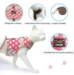 YIZHI MIAOW cat harness detail showing the padded vest construction.