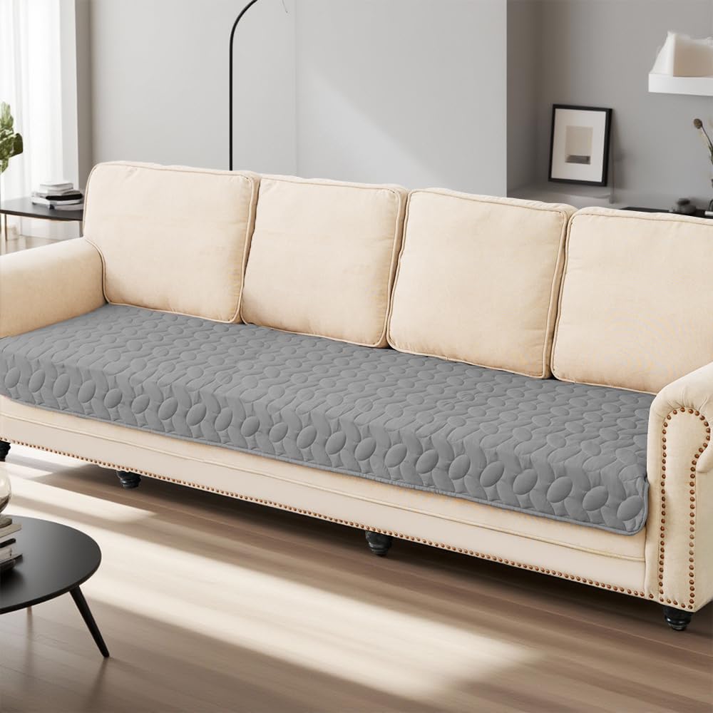Ameritex pet bed cover shown with its five-layer quilted construction.