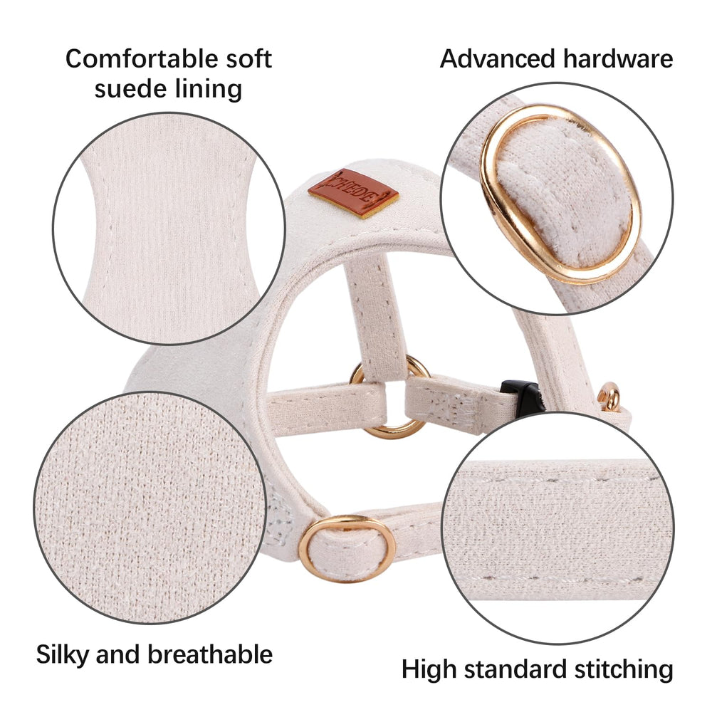 CHEDE multifunction dog leash shown with its adjustable length feature.