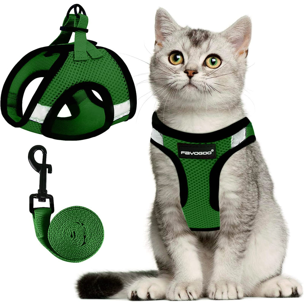 FAYOGOO Cat Harness and Leash Set shown from the front.