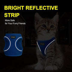 Fida cat harness detail showing the reflective strips.