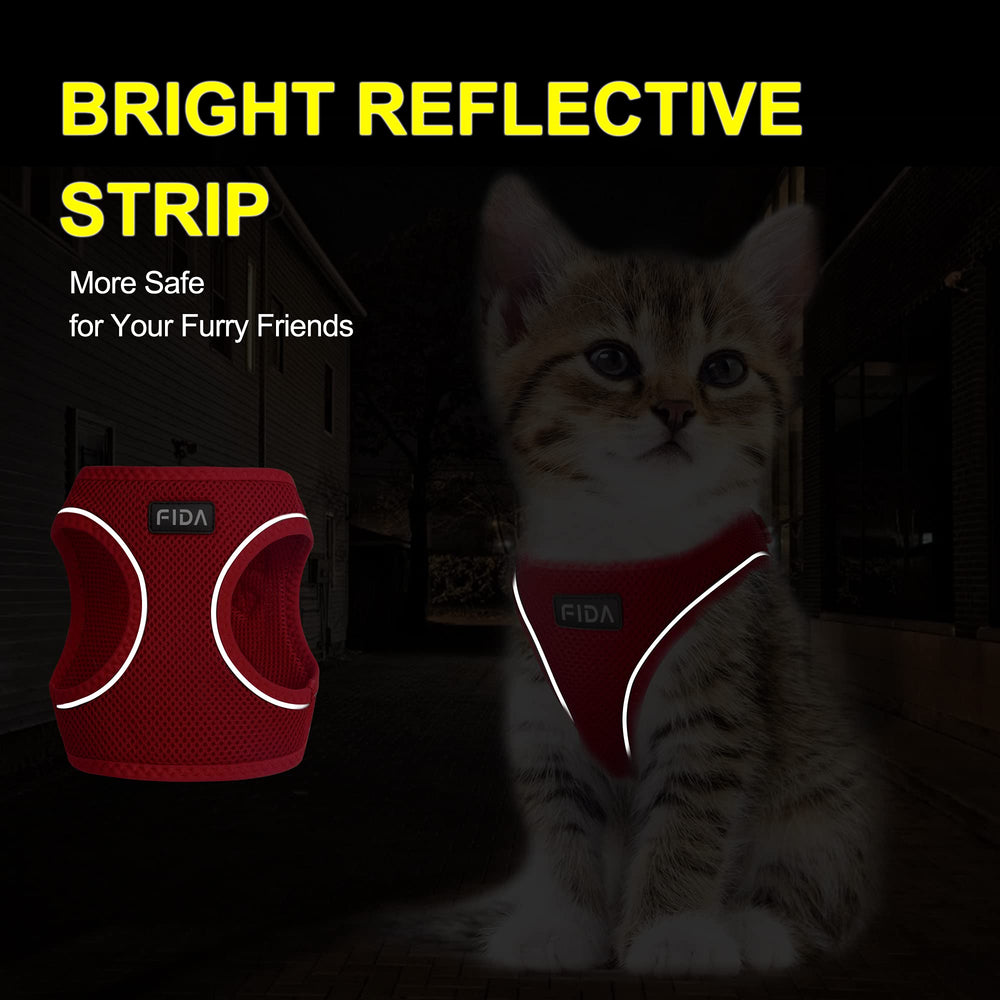 Fida Comfy Dog Harness close-up highlighting its reflective strips.