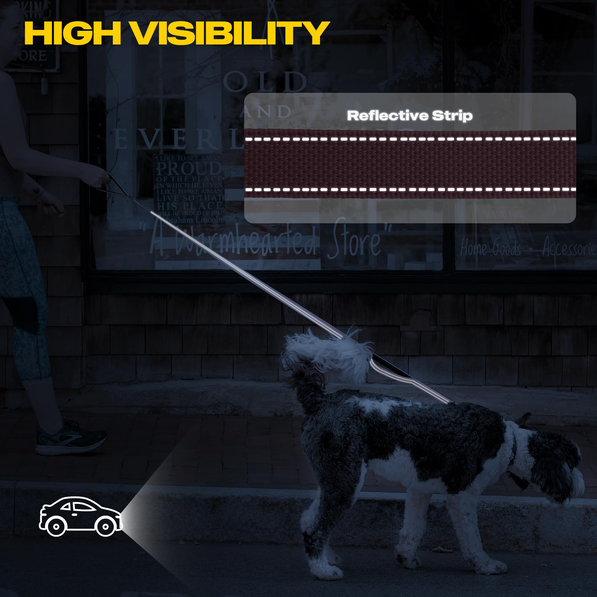 Fida dog leash with reflective threads visible in a close-up.