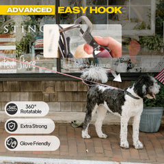 Fida dog leash with a close view of its rotating metal clasp.