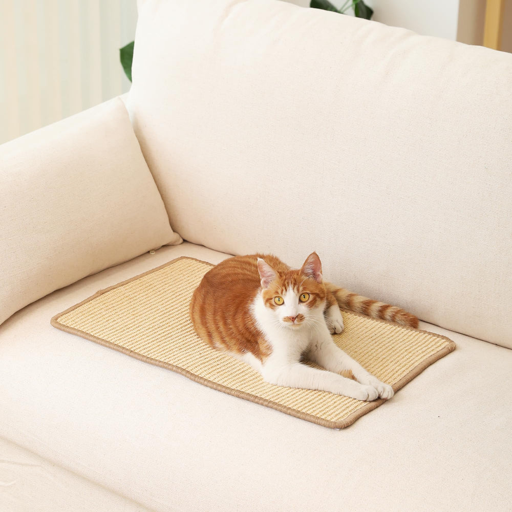 FUKUMARU Cat Scratching Mat shown in use by a cat.