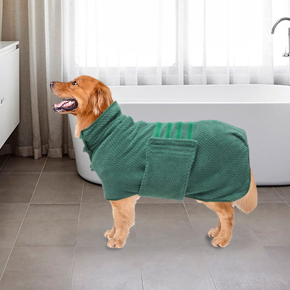 Geyecete Pineapple Grid Drying Robe with its machine-washable care in focus.