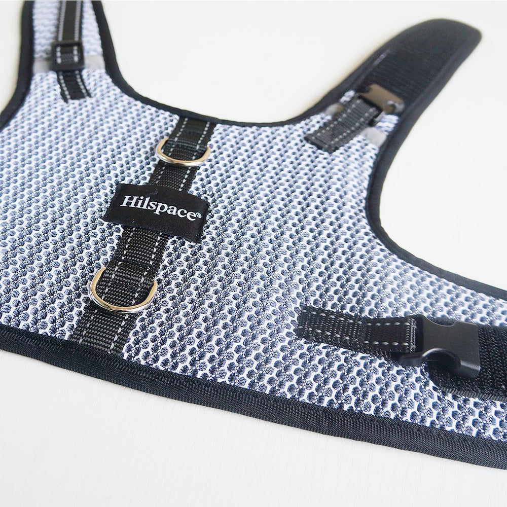 Hilspace Dachshund Harness shown in Silver-White.