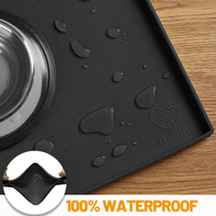 Hubulk Dog Feeding Mat placed beneath pet food and water bowls.