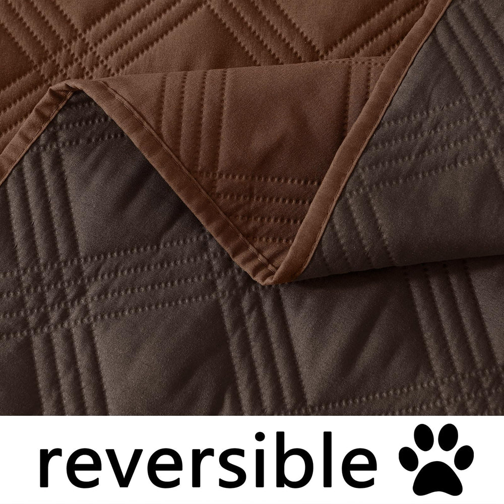 hyha dog blanket shown with its machine-wash care details.