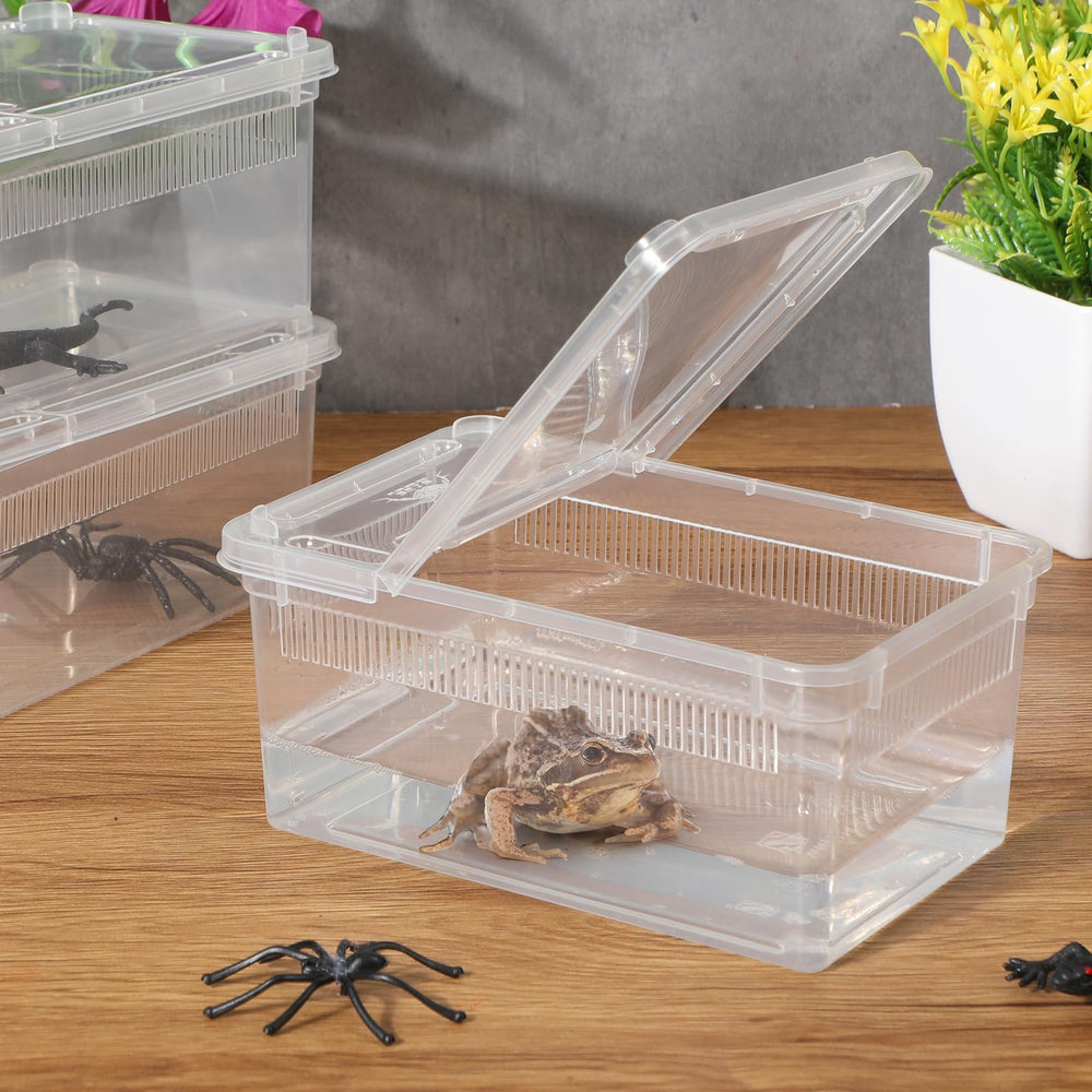 Irenare Reptile Breeding Box detail showing the small ventilation strips.