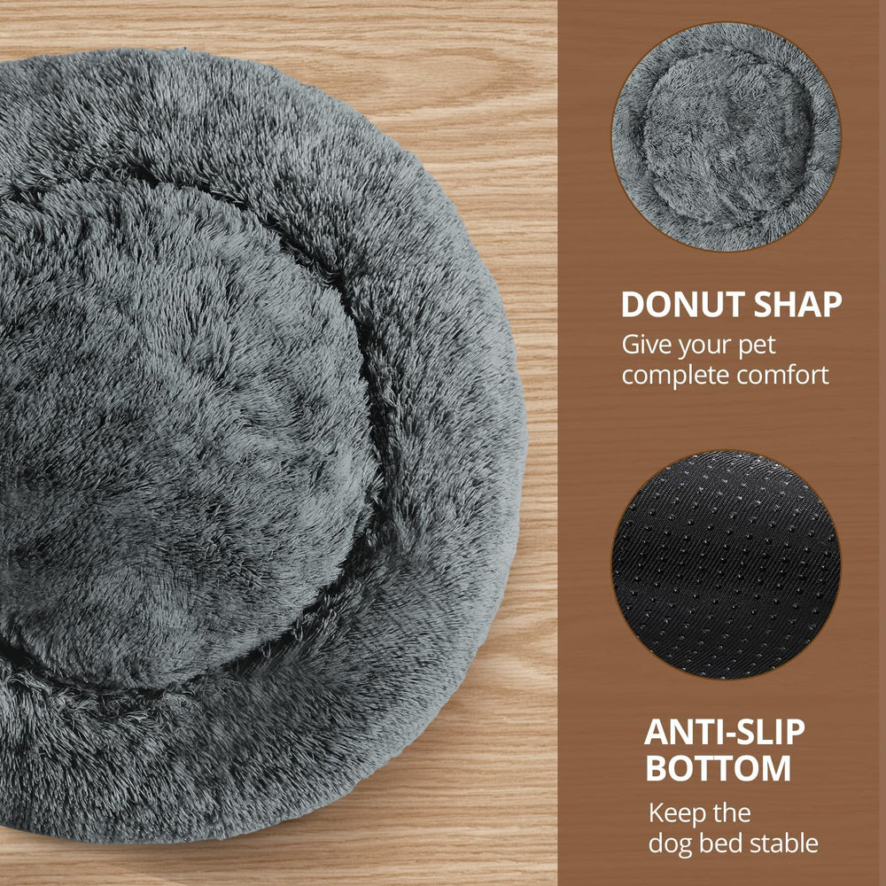 Soft faux-fur surface detail on the JOLLYVOGUE donut pet bed.