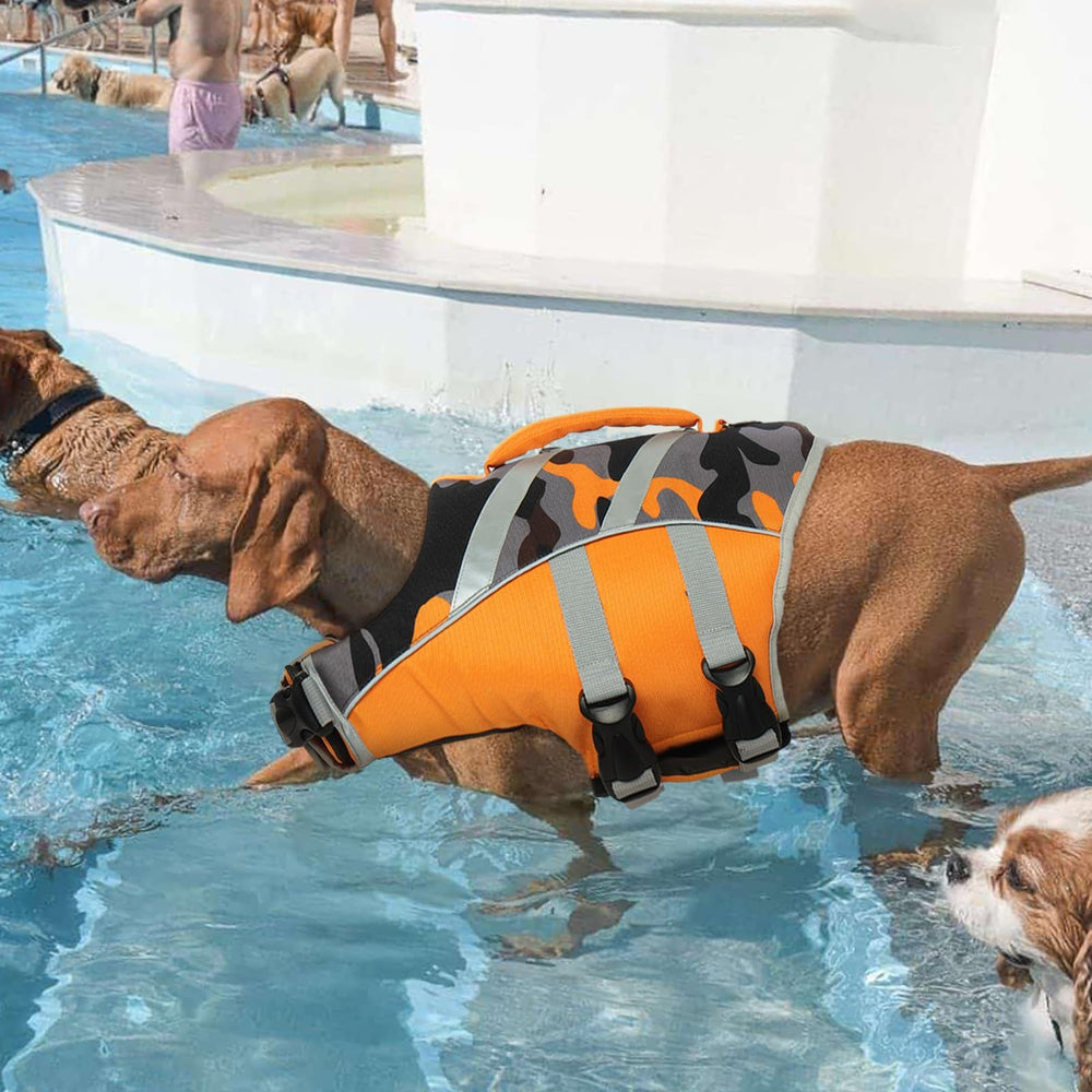 Kuoser Dog Life Jacket size guide showing chest-girth ranges.