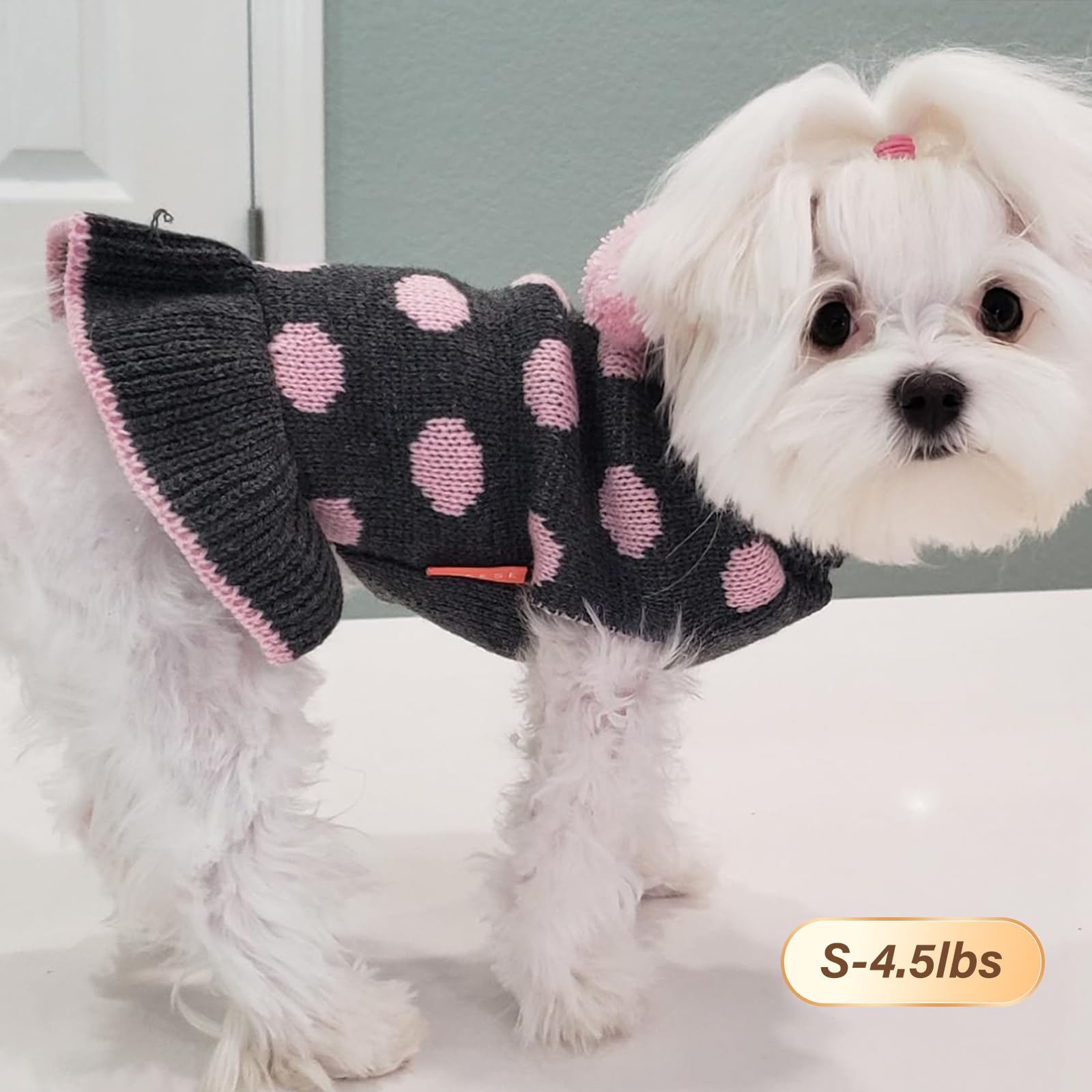 Dress-style pullover shape of the KYEESE dog sweater dress.