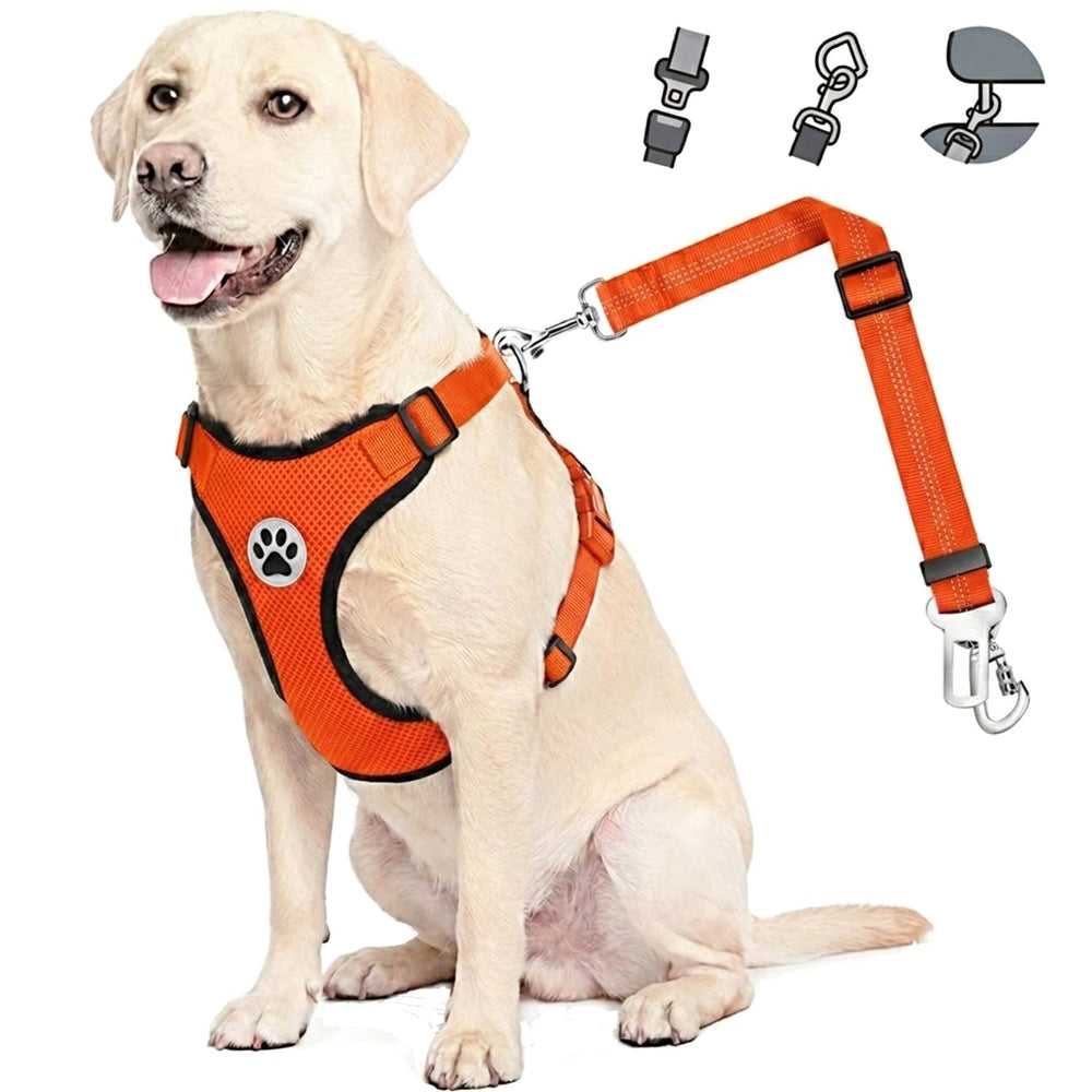 Lukovee Dog Car Harness Seat Belt Set shown from the front.
