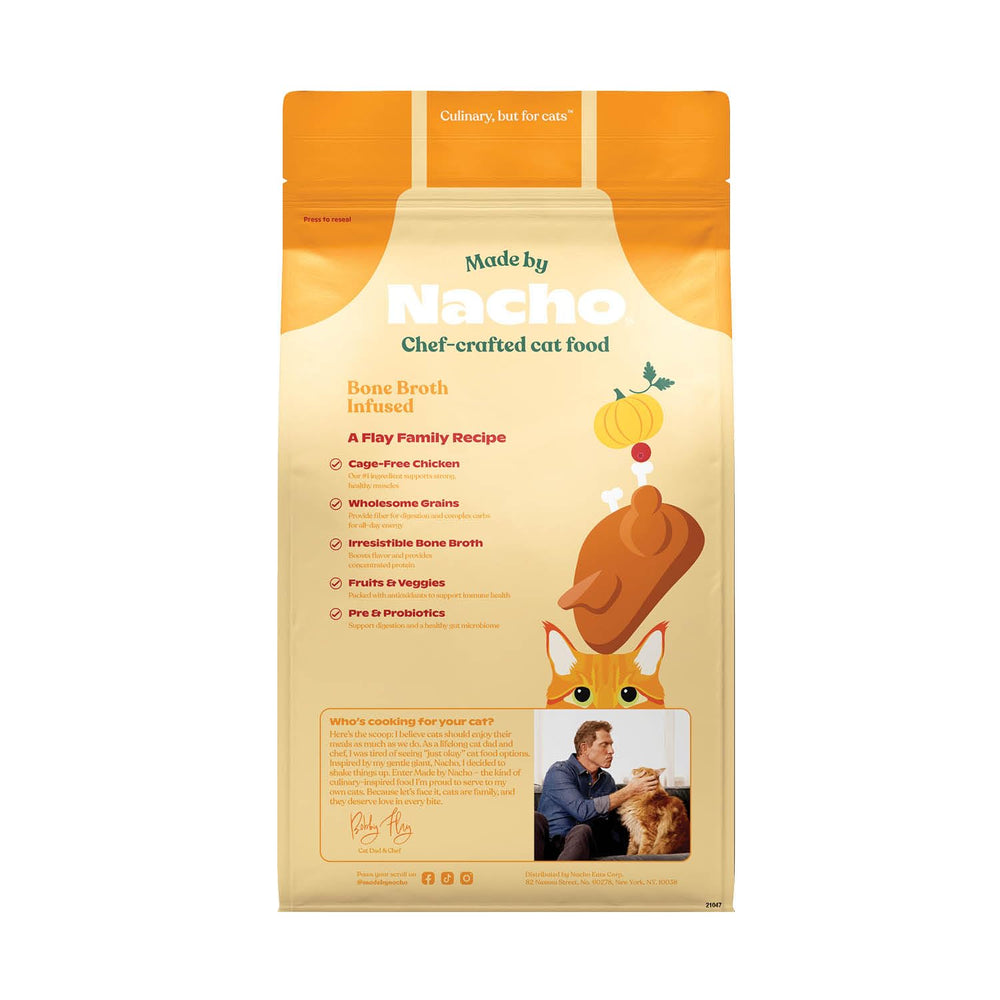 Made by Nacho dry cat kibble shown close up for the Chicken and Pumpkin recipe.