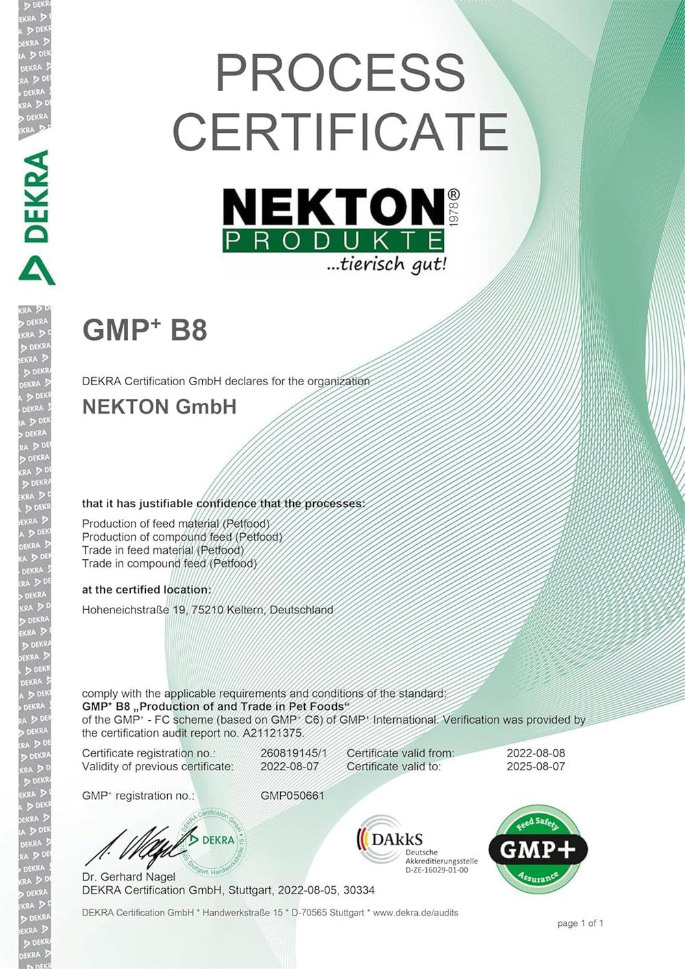 NEKTON B-Komplex bird supplement package shown to display its overall size.