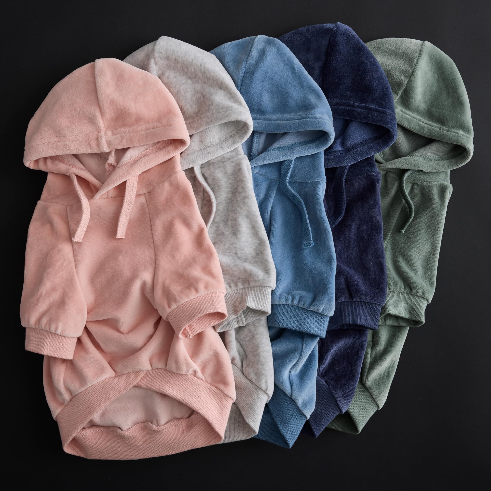Pet Passion Cooper II Dog Hoodie size guide with neck and chest ranges.