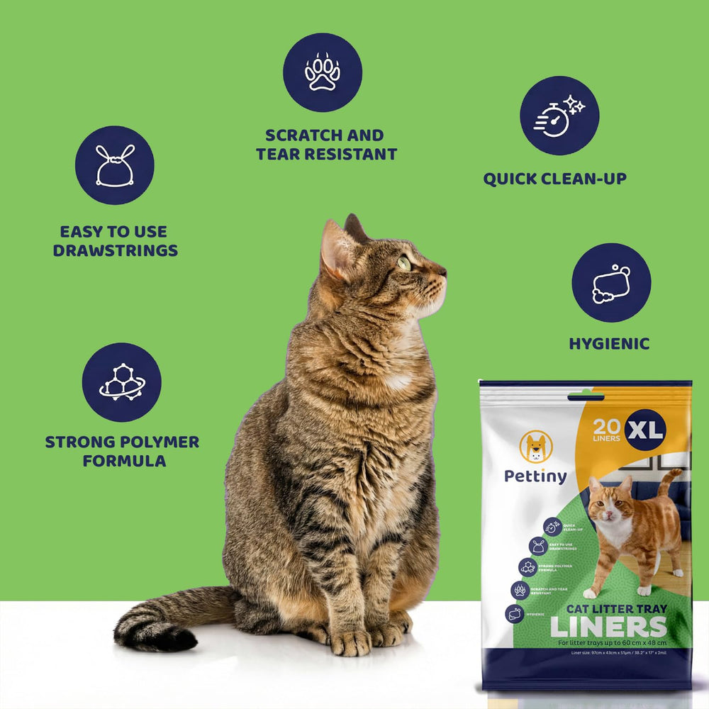 Pettiny cat litter liner being gathered for litter disposal.
