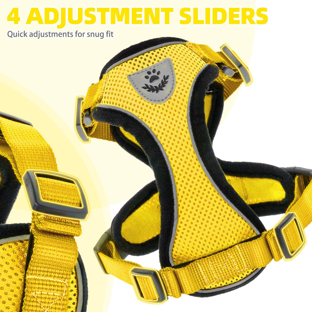 PUPTECK Cat Harness close-up showing its quick-release buckles.