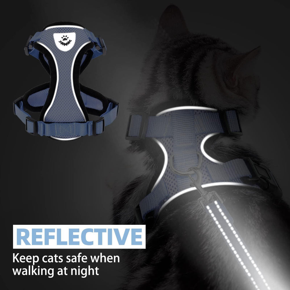 PUPTECK Cat Harness detail showing the leash attachment D-ring.