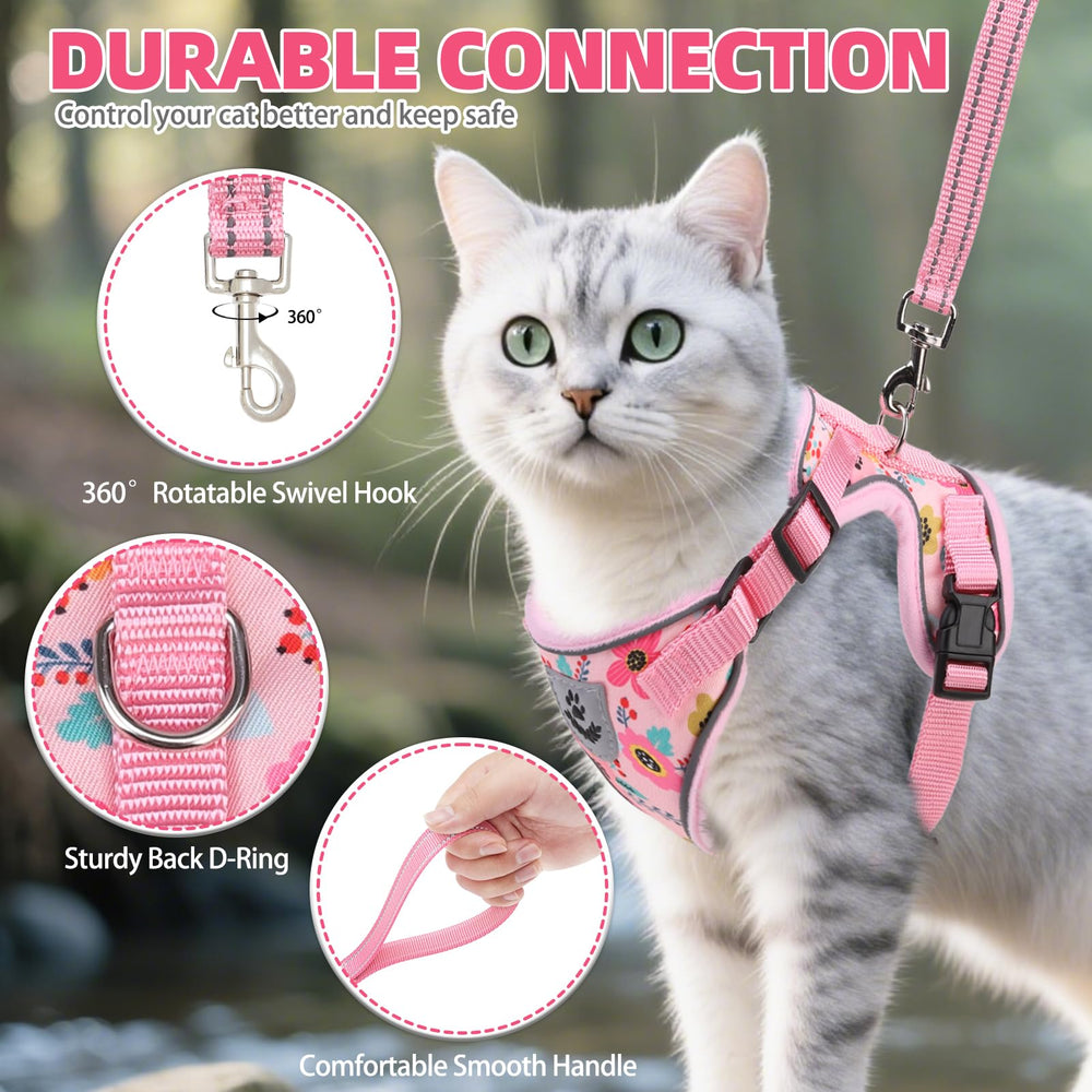 PUPTECK cat harness detail featuring the leash attachment D-ring.