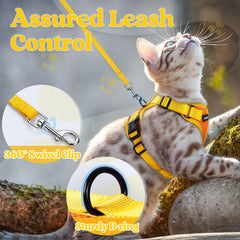 rabbitgoo cat harness detail showing the adjustable sliders.