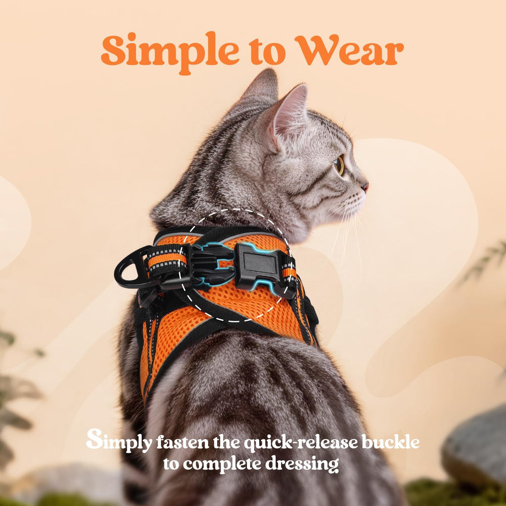 rabbitgoo cat harness detail showing its adjustable straps.