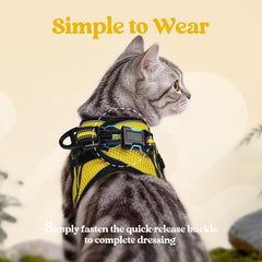 Hook-and-loop fastener detail on the rabbitgoo Cat Harness and Leash Set.