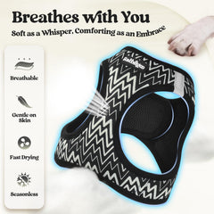 Adjustable hook-and-loop closure on the rabbitgoo dog harness.