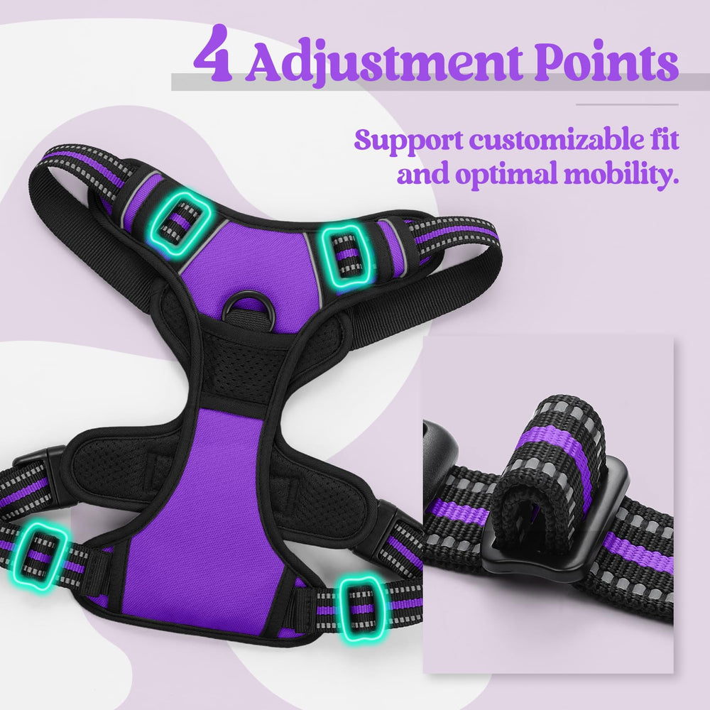rabbitgoo Dog Harness detail highlighting the reflective strips.