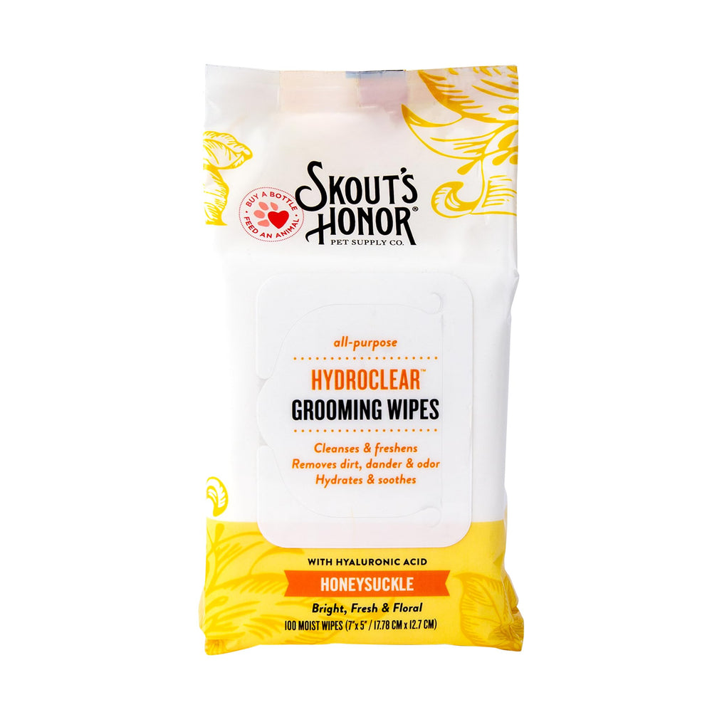 SKOUT'S HONOR HydroClear Grooming Wipes shown from the front.