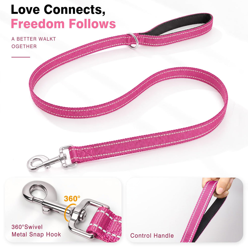 WINSEE dog harness detail showing reflective straps and the back handle.