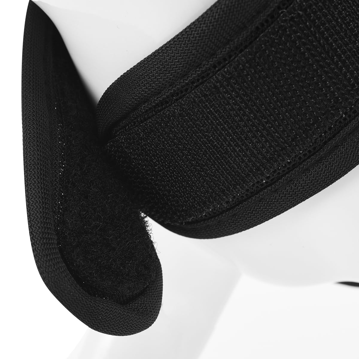 YIZHI MIAOW adjustable Large cat harness shown in black.