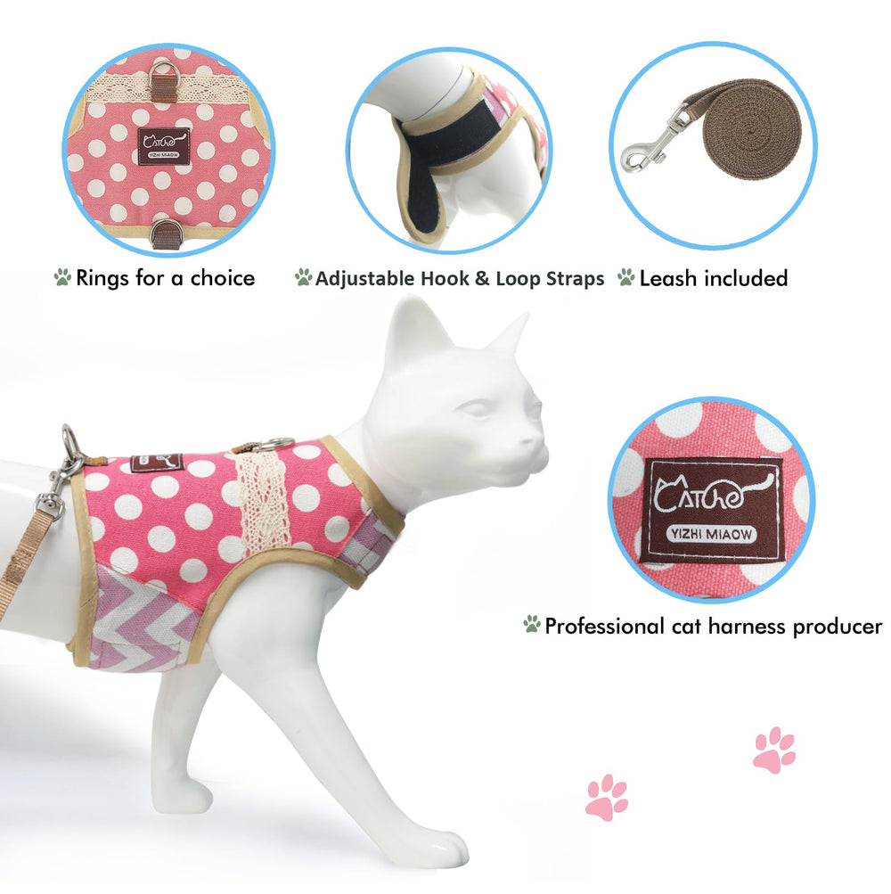 YIZHI MIAOW cat harness detail showing the padded vest construction.