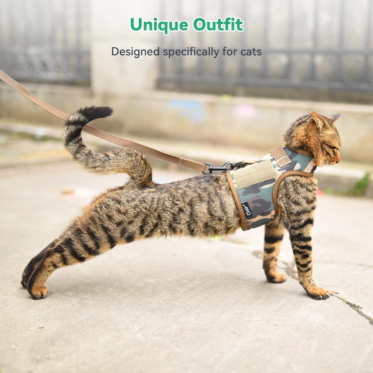 YIZHI MIAOW cat harness vest showing its padded construction.